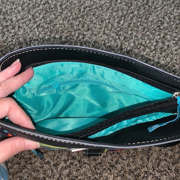 New Lily Bloom Crossbody - Picture 5 of 7